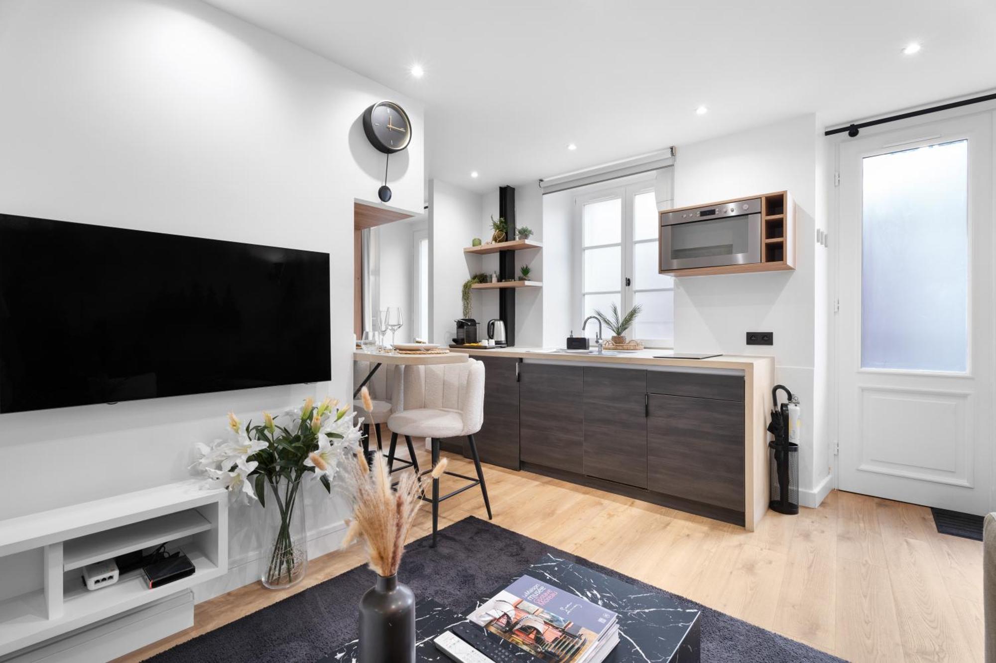 30m2 Cosy A 5 Min A Pied Du Musee Du Louvre Paris